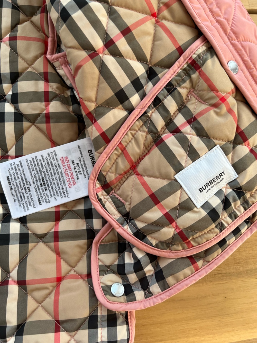 Burberry toddler's Quilted Pink Jacket 2Y - Picture 7 of 11